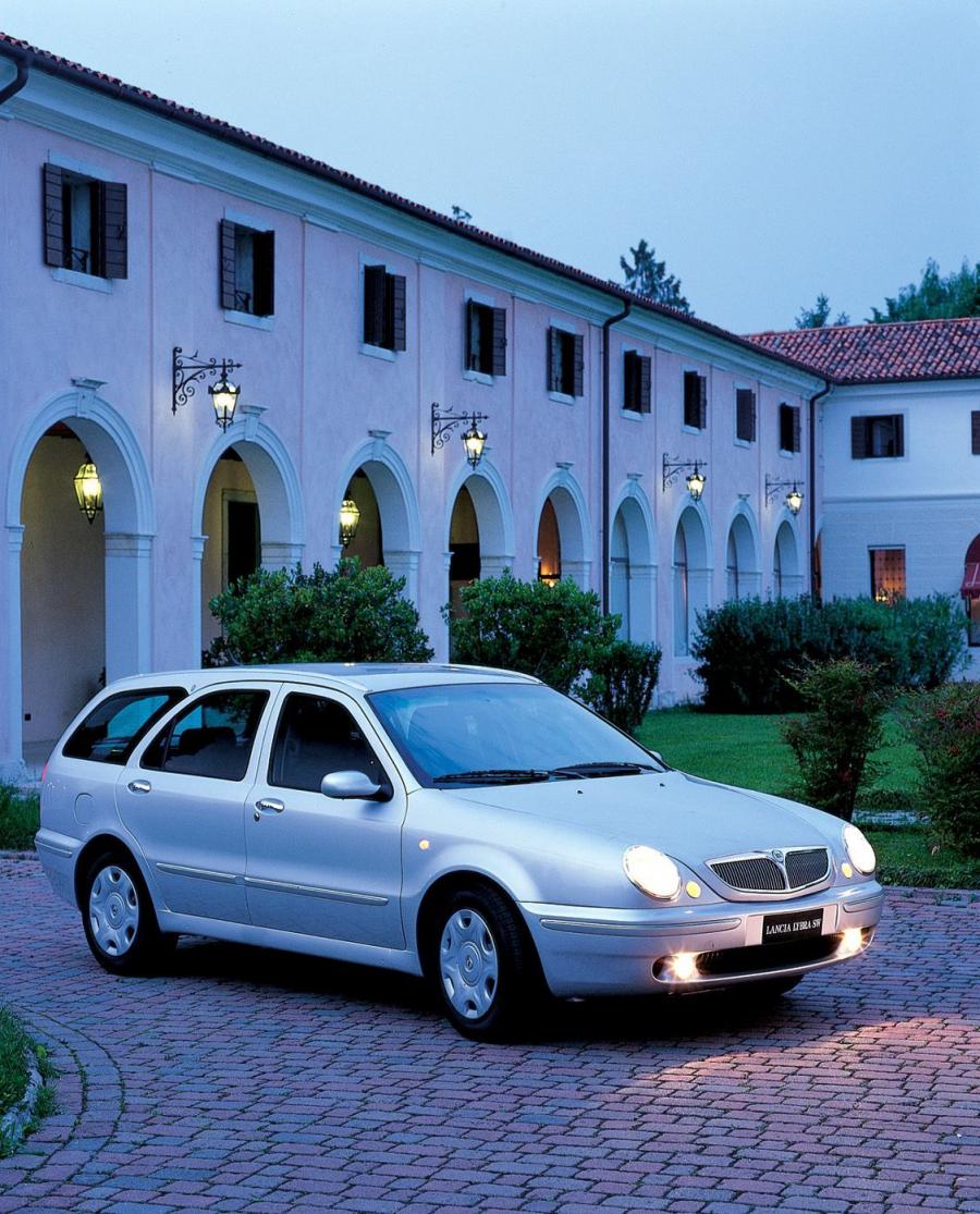 Lancia Lybra 1999 года  (фото 14 из 67)
